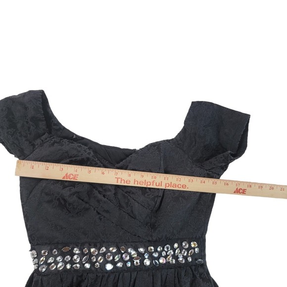 Trixxi Fit and Flare Mini Cocktail Dress Womens Junior Sz M Black Floral Gems - Picture 8 of 16